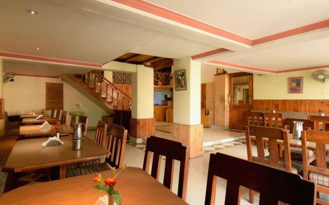 OYO 7341 Hotel Himalayan Hamlet