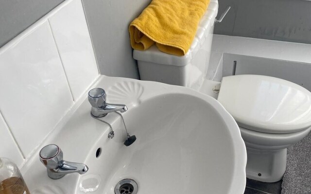 Contractor Accomodation 3-bed House in Liverpool