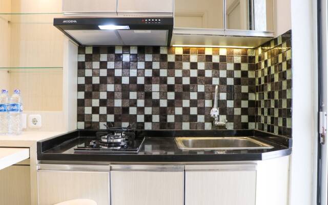 Comfort And Modern 2Br At Bassura City Apartment