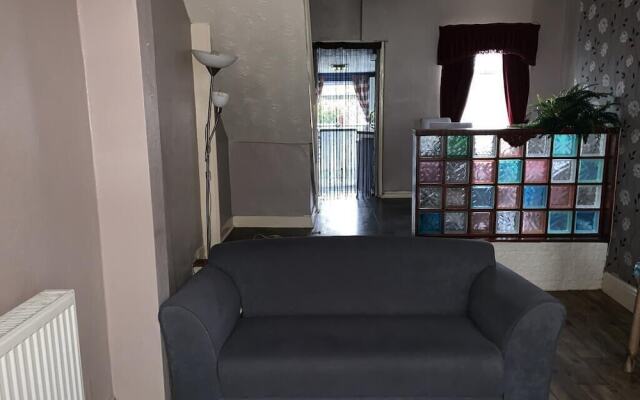 Cosy Moston Apartment M40