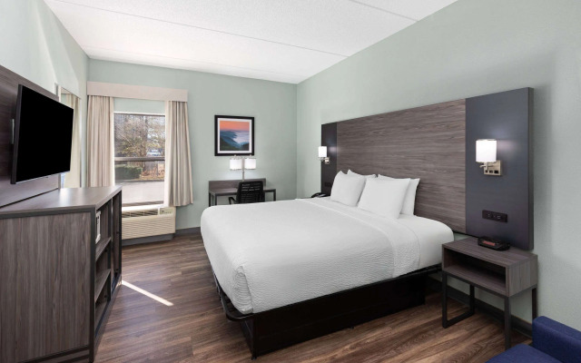 Baymont by Wyndham Creedmoor