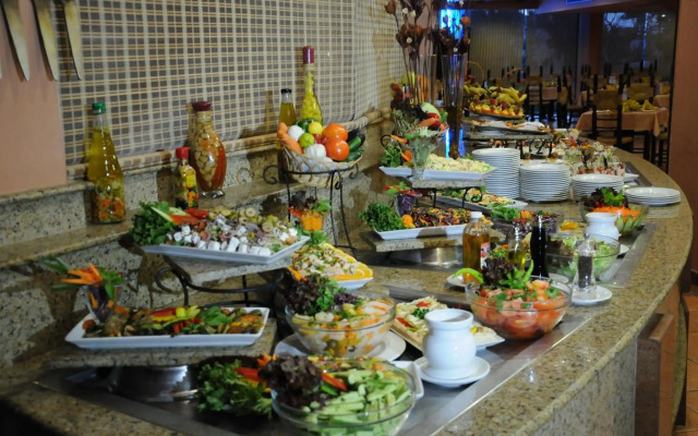 Africana Hotel & Spa