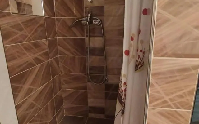 Apartment Slap