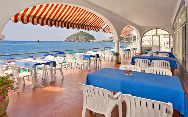 Hotel Vittorio Beach Resort