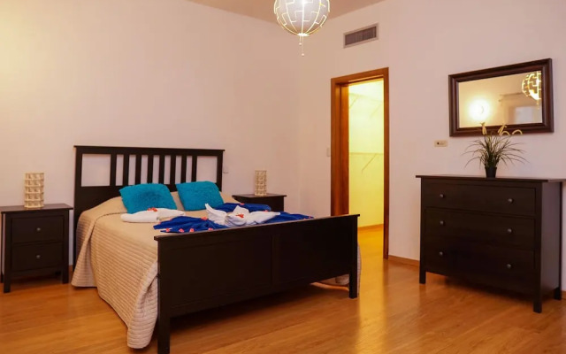 Sybaris Suites
