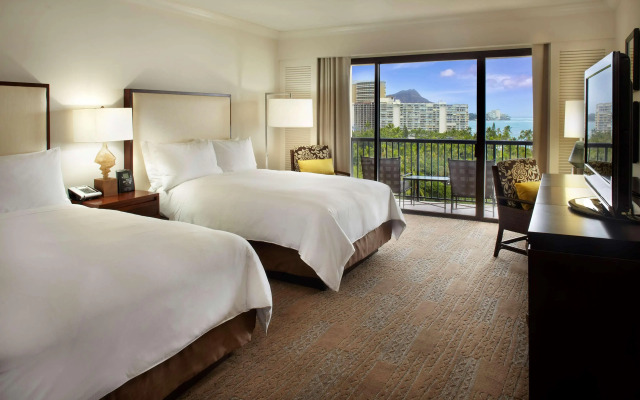 Hilton Hawaiian Village Waikiki Beach Resort