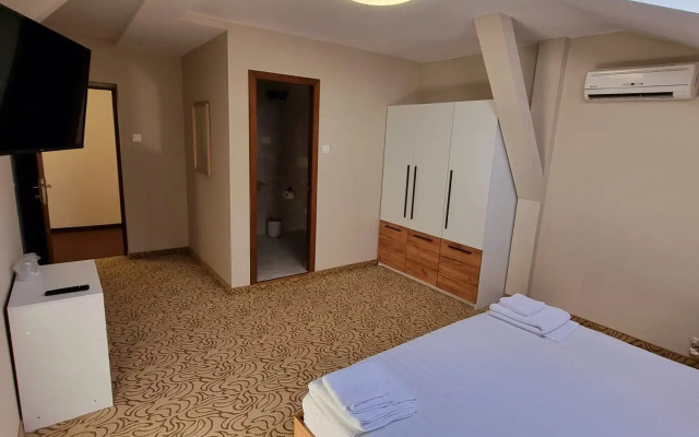 Villa Central