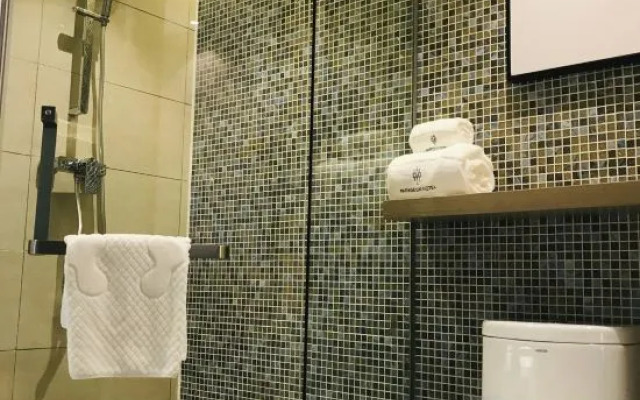 Parkgeun Hotel (Shenzhen Hubei Metro Station)