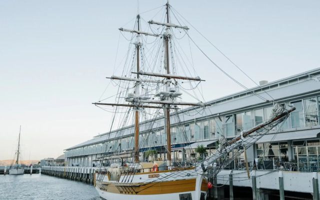 Somerset on The Pier Hobart