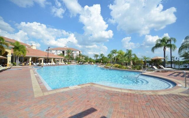 Newly Renovated, Beautiful 2bd/2ba Condo #2vc500