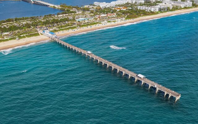 Poolside Retreat Boynton Beach