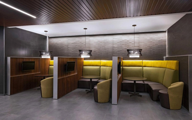 Courtyard by Marriott Dallas Grand Prairie