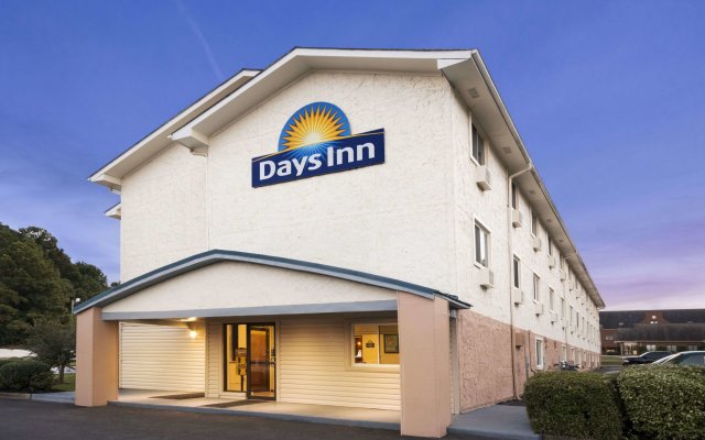 Days Inn by Wyndham Greenwood SC