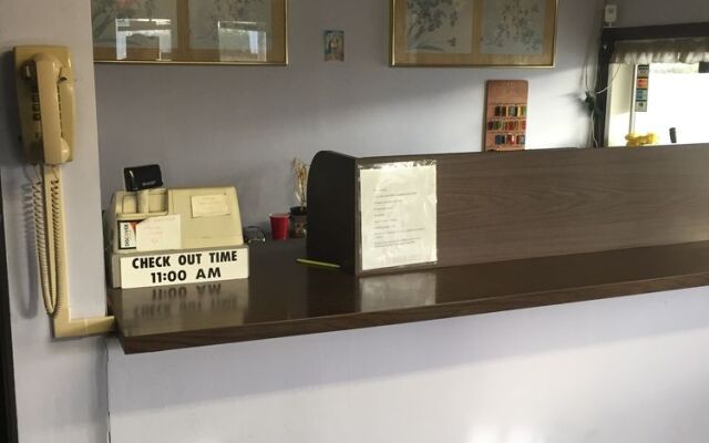 Red Carpet Inn Piqua