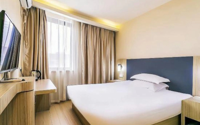 Chuzhou Hotel