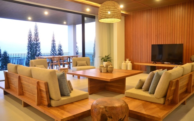 Sunrise City View Villa 9 Bedrooms With a Private Swimming Pool and a Billiard Table – Lobby – Cimenyan