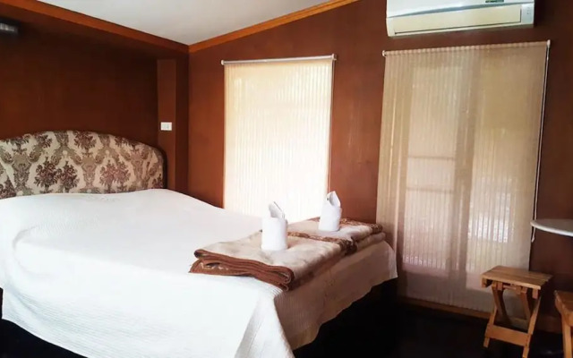 Jorakae Sampan Resort