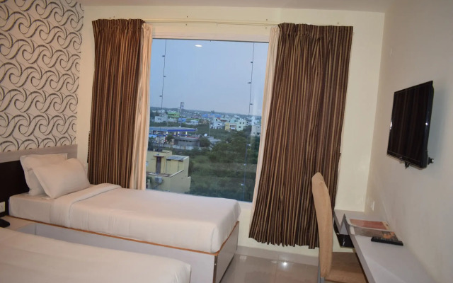 OYO Premium Villianur Thirubuvanai