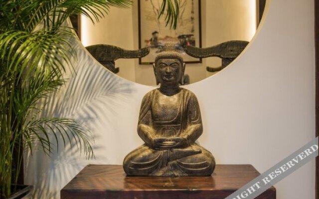 Yikongjian Theme Hotel