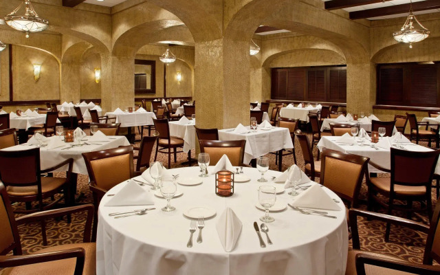 Crowne Plaza Cleveland Airport by IHG