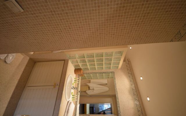 Parc Continental Cannes-Very elegant three bedroom apartment