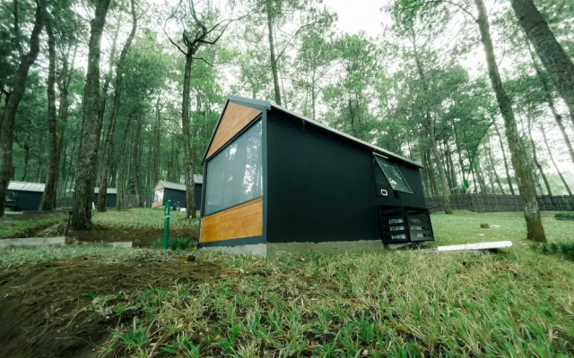 Bobocabin Coban Rondo Malang