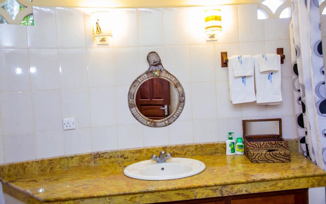 Villakwetu Cottages Diani Beach