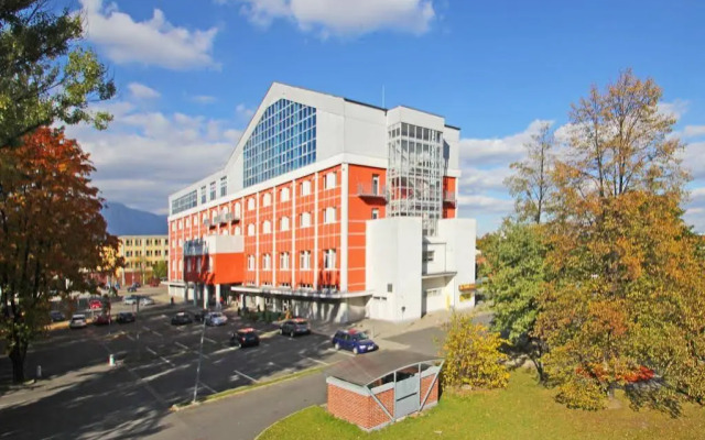 Hotel Spolcentrum