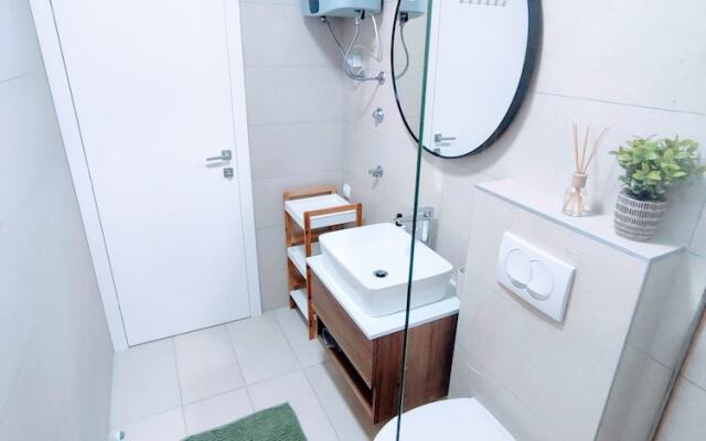 Brand new 3-bed Apartment