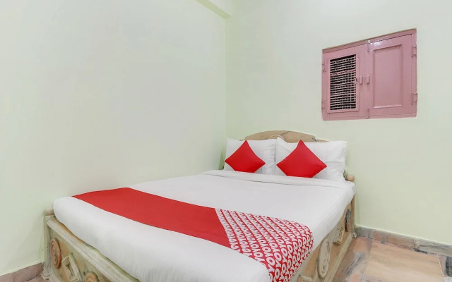 SPO ON 46695 Red Tomato Palace