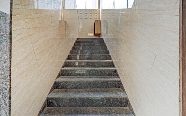 Capital O 77501 Hotel Phoenix International