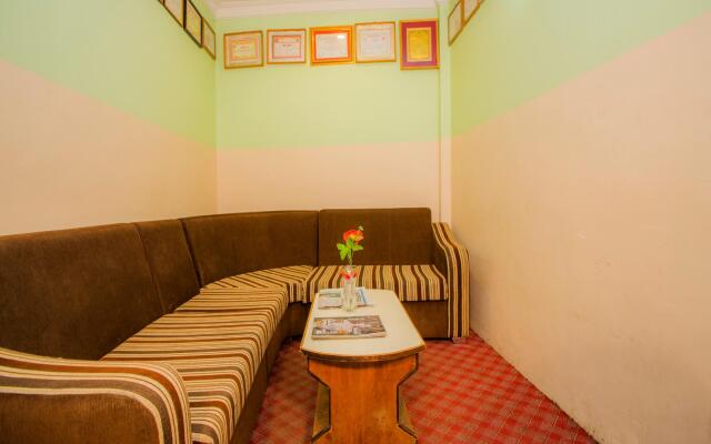 OYO 233 Waling Fulbari Guest House
