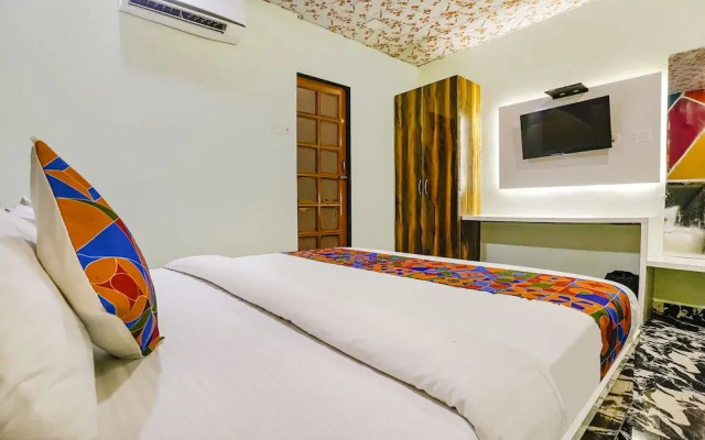 Fabhotel Twigo Inn