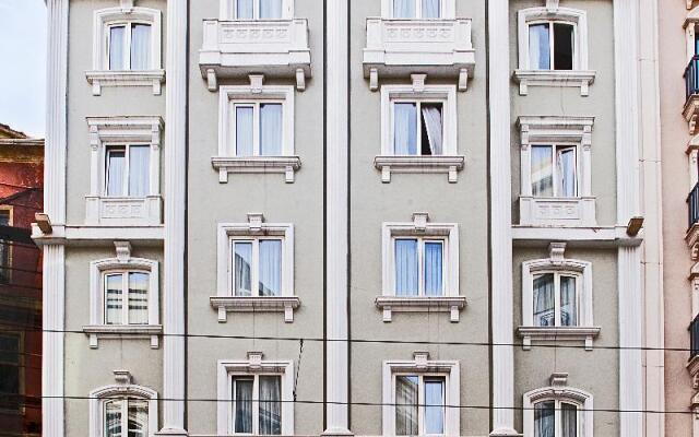 Seres Hotel Old City