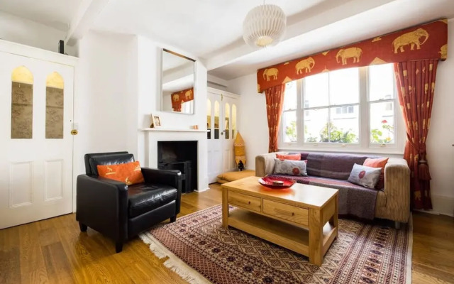 2 Bed Homely Apartment Near British Museum