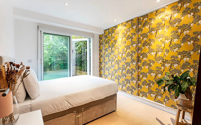 3 Bed Luxury Penthouse in Shoreditch