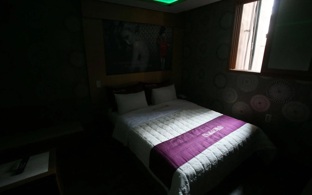 Castle Motel