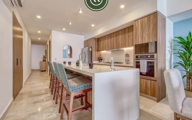 Harbor 171 North Tower 2103