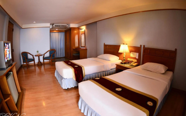 Silom Village Inn