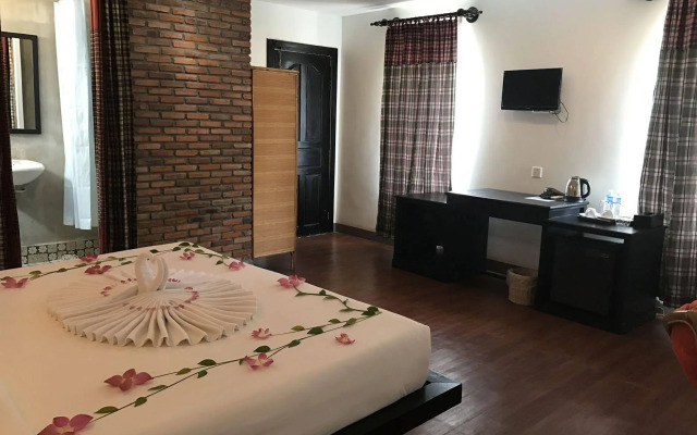 Rose Royal Suite