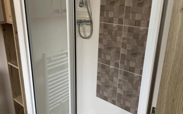 Luxury 2 Bedroom van Linen Included Pets go Free