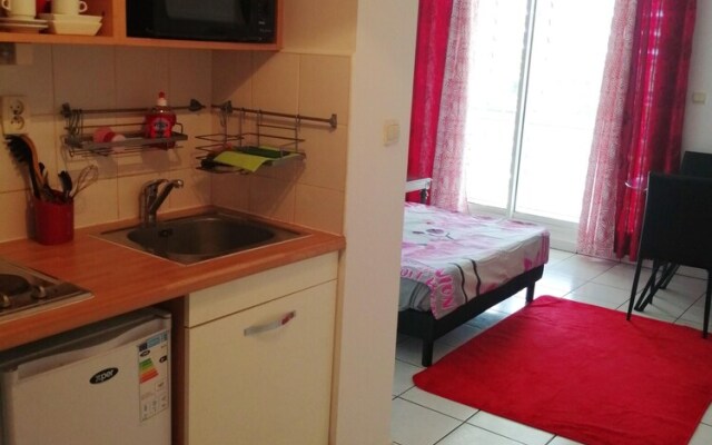 Studio in Saint Denis, With Wonderful sea View, Balcony and Wifi