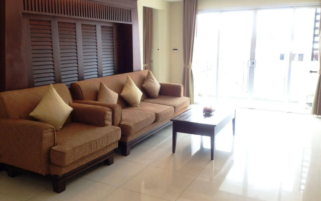 August Suites