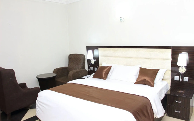 E-Suite Hotel