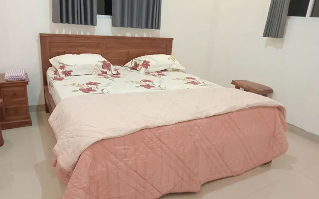 Ubud suites batuan