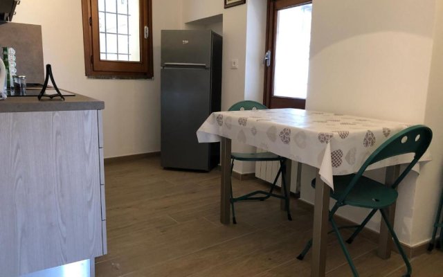 Casa indipendente su due livelli in Liguria-vista mare 6-7 Posti
