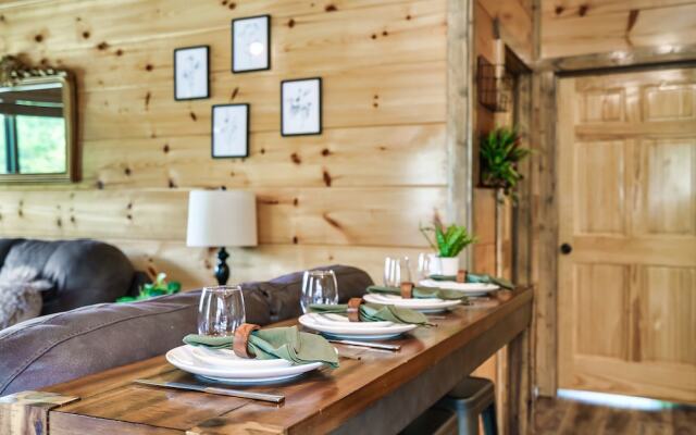 Eagle Splash Vista| Pool Projector, Pet Friendly, Game Room