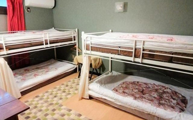 静かに過ごす古民家STAY in 高島 トイレシャワー共用 – Guest Rooms – Takashima