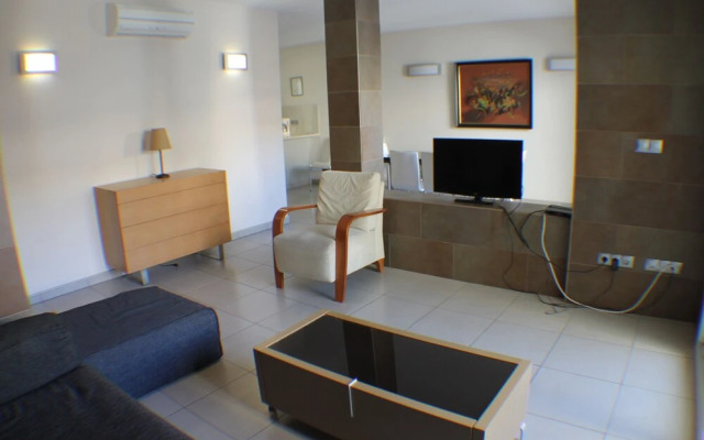 Agi Drugstore Apartments