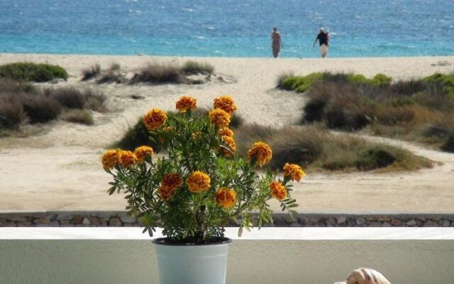 Glyfada Beach Studios